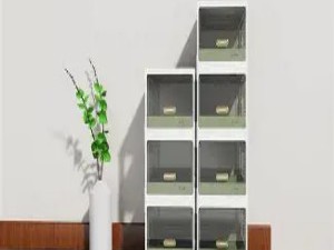 各类备用灯泡、开关面板等家装配件的“分格零件盒”保管