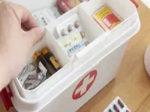 零碎小物（如数据线、药品、针头线脑）的“分格定位”终极管理法