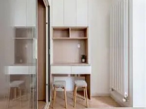  利用门扇与隔断进行收纳：激活被忽略的平面