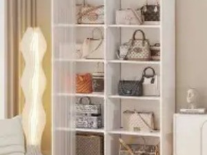 衣柜内包包与配饰的展示型防尘收纳