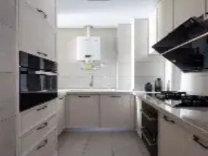 厨房小家电的“展示”与“隐藏”平衡策略