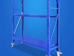 大容量米面粮油等重物的“带轮储物架”低层存放